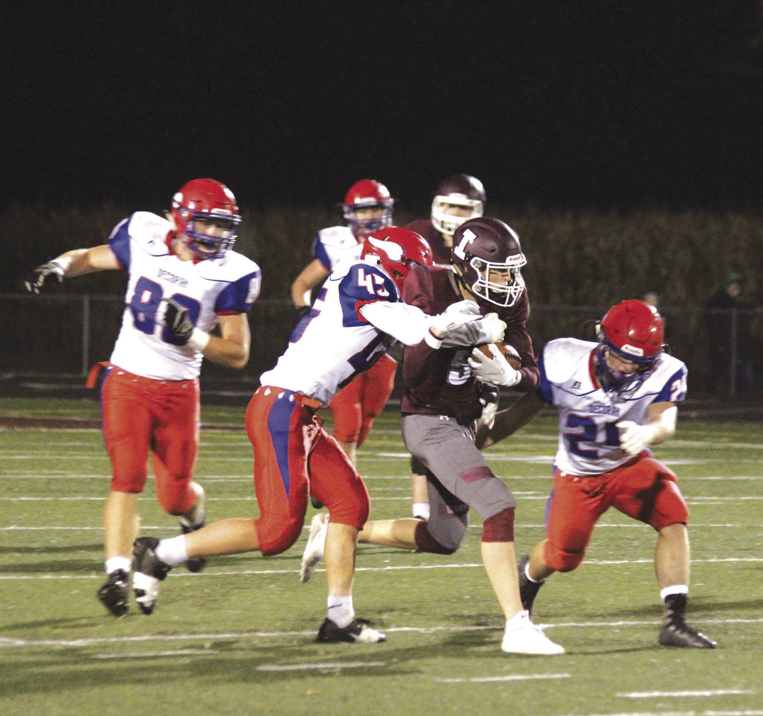 Mustangs travel to Pella for first round playoff game